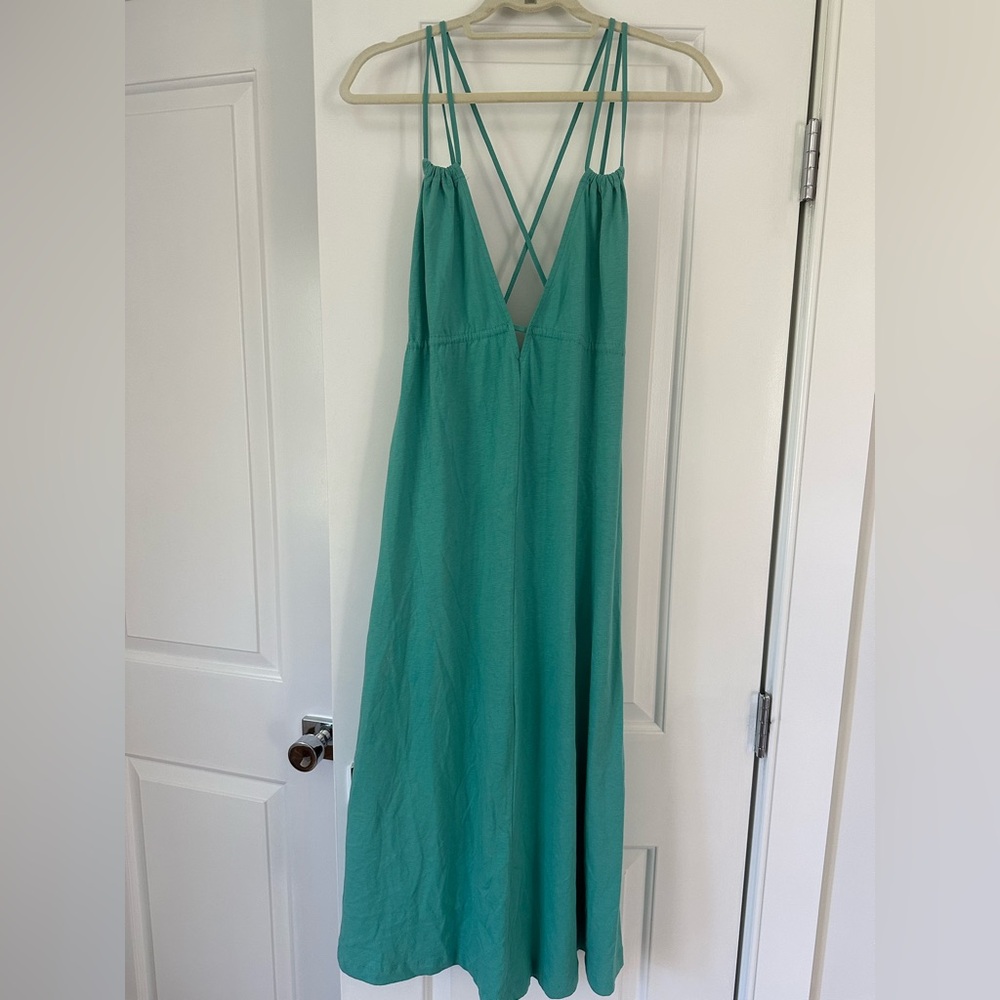 Casual teal midi dress